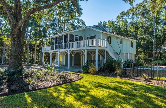 Beautifully Updated Beachwalk Home w/Private Pool; Screened Porch; Sun Deck; Cable TV/WiFi