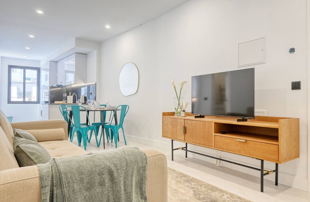 Beco Santa Emilia 2G, a Home in Madeira