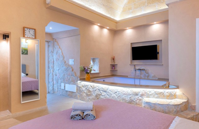 Bed and Breakfast 'Super Luxury' with Private Garden, Wi-Fi and Air Conditioning