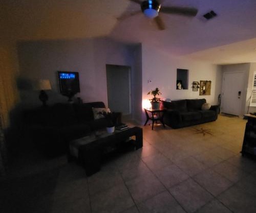 Bedroom Four minutes from beach