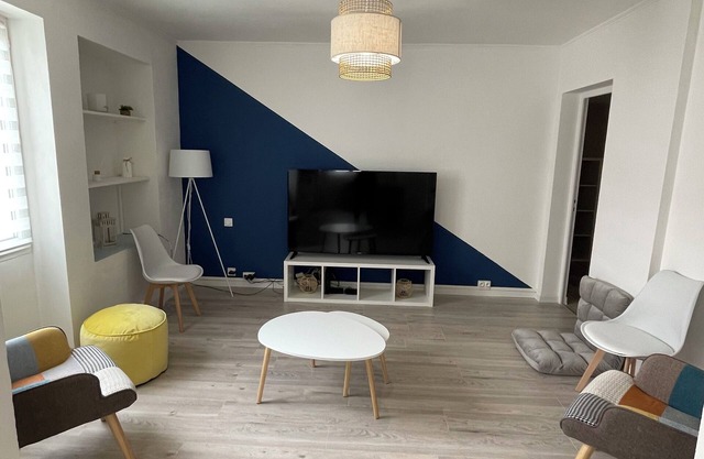 Bel Appartement Cosy Proche de la Maison Carrée, Idéal Pour une Famille