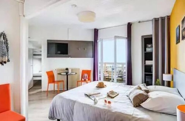 Belambra Clubs Superbesse - Le Chambourguet - Half-board - Classic accommodation 1 Bedroom 2 Adults and 2 Children Balcony