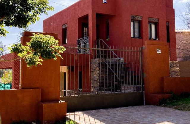 Bella Vista Casa con pileta y terraza