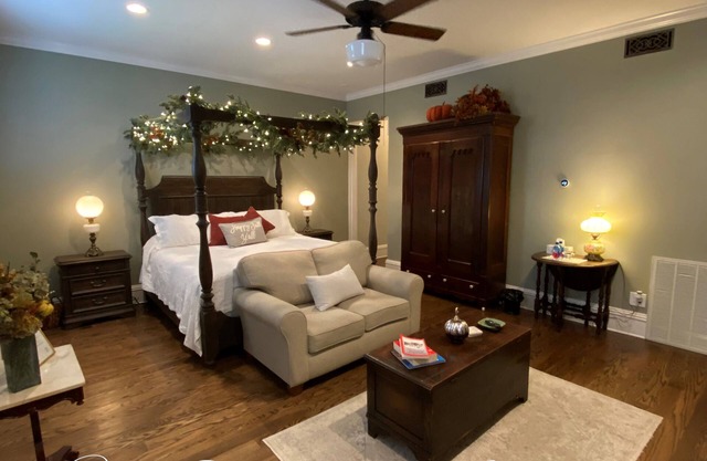 Belle Louise Historic Guest House