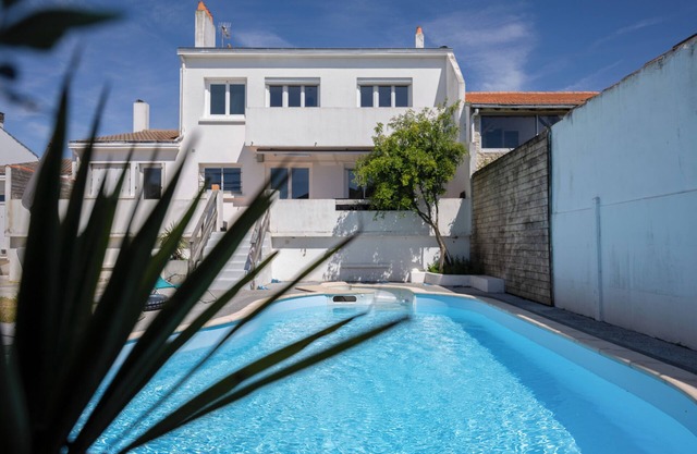 Belle Maison Familiale Avec Piscine et Jardin