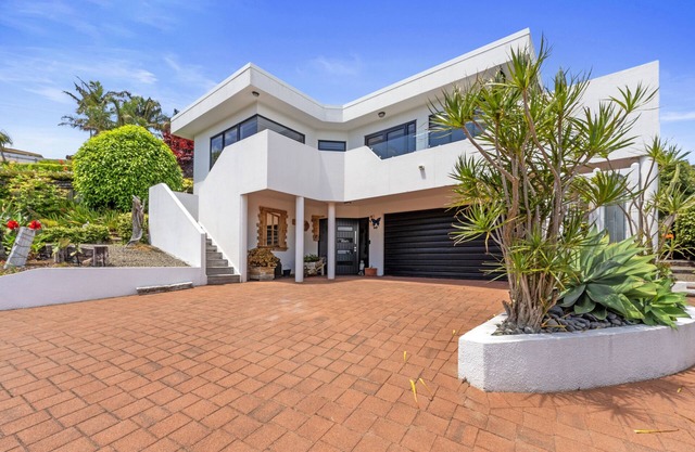 Bellevue Paradise - Tauranga Holiday Home