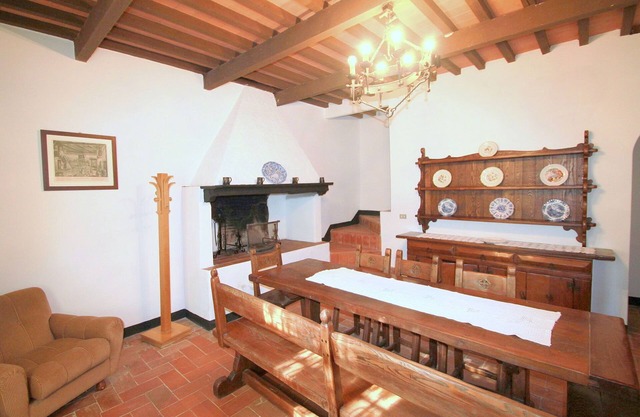 Belvilla by OYO Tuscan Farmhouse with Private Pool