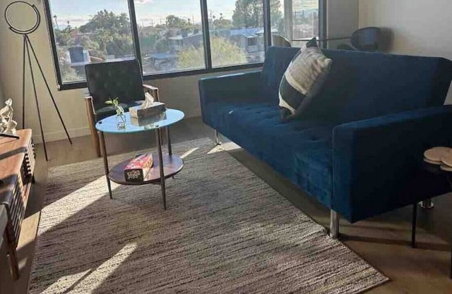 Benedicti · Luxe Loft w/ POOL Located Minutes from DT & UofA!