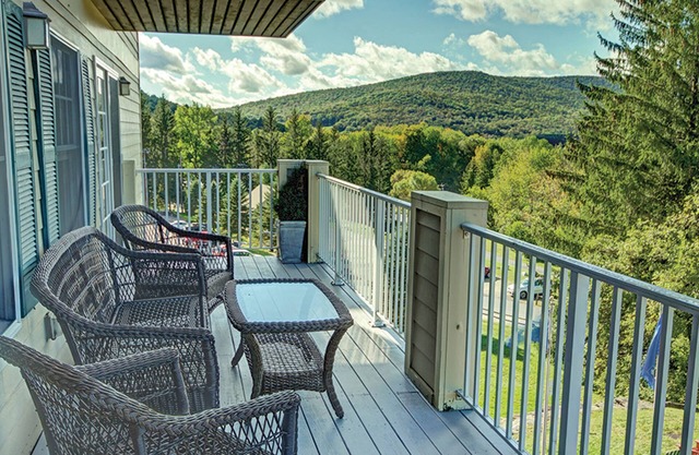 Bentley Brook - Hancock, MA - 2BD, Sleeps 8ppl - A