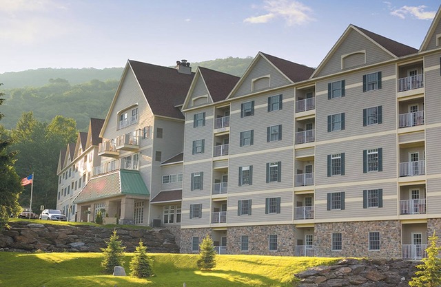 Bentley Brook - Hancock, MA - 2BD, Sleeps 8ppl - B