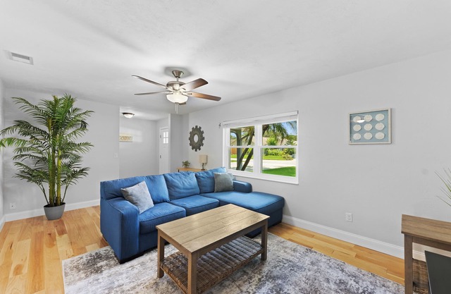 Bentwood Retreat- Fully Furnished 2 bed/2 bath