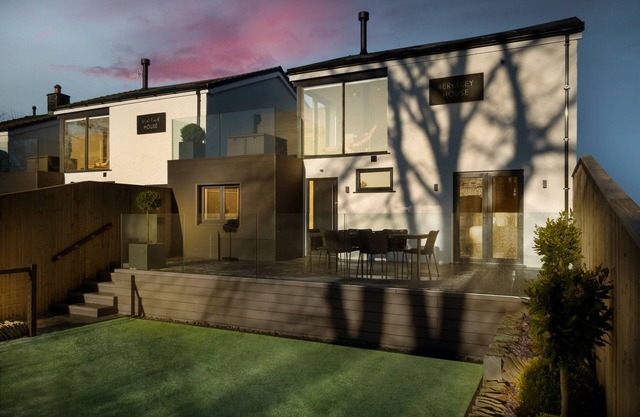 BERKELEY HOUSE, pet friendly, with open fire in Bowness-On-Windermere