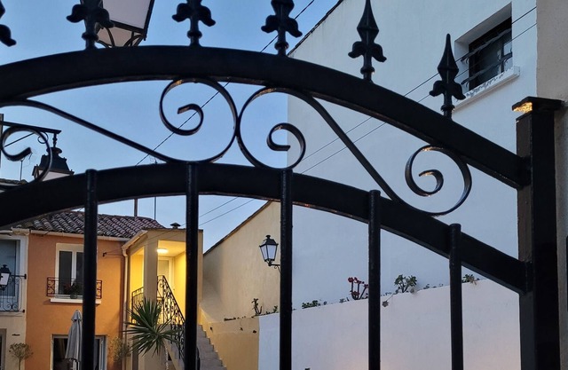 Bessan Center: "La Romarine" house for 2 people