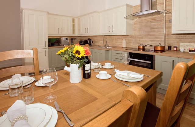 BEST 5-BED LUXURY APARTMENT IN OXFORD