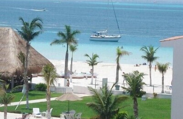 Best Beach in Cancun! Beachscape Villa in Hotel Zone