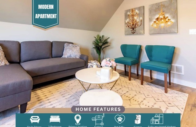 Best Location in town! Steps from coffee, bars, shops, river and Czech - Pets ! Arcade