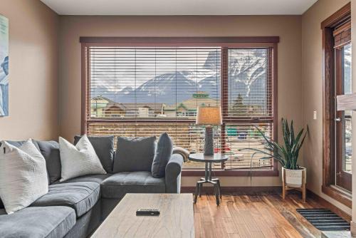 Best Views of Canmore - 2Bed 2Bath