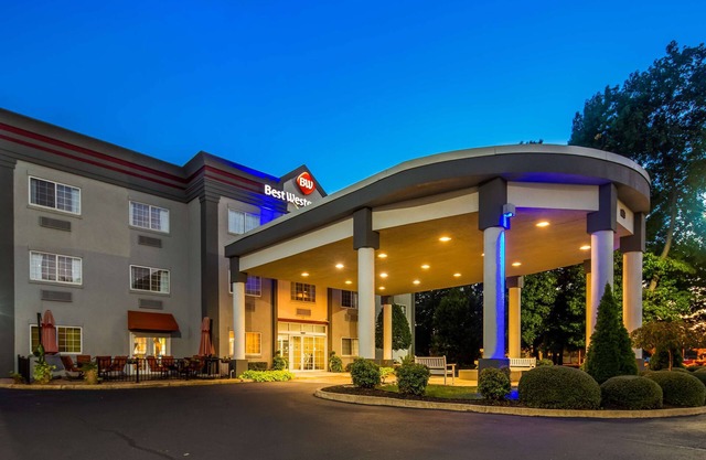 Best Western Plus Newport News Inn & Suites