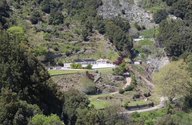 Between Ile Rousse and Corte village house with swimming pool