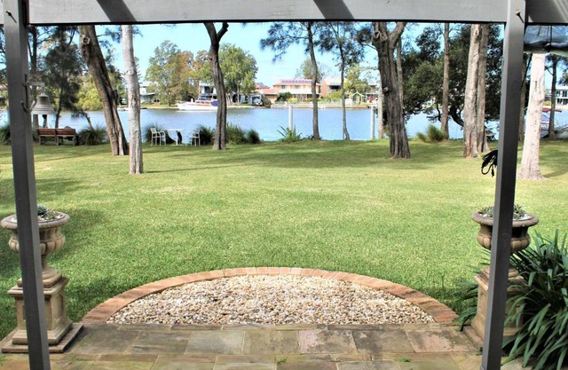 Between Waters at Dora Creek