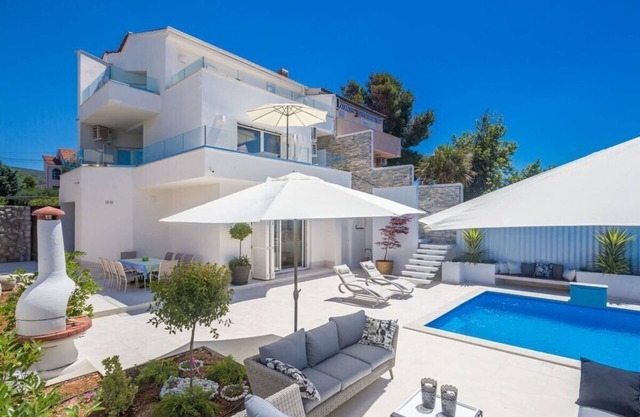 Beuatiful Villa Punat wiht sea view on Krk