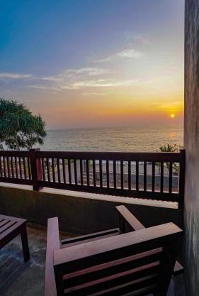 Beyond The Sea By Ceylonese