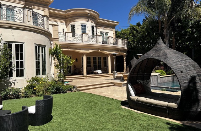 BH Flats European Mansion