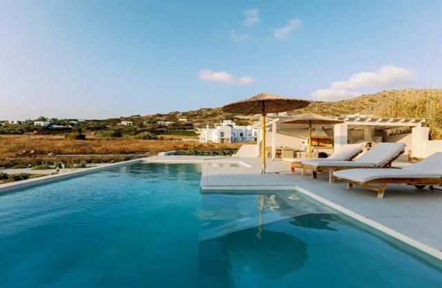 BH368 - C - Villa Naxos