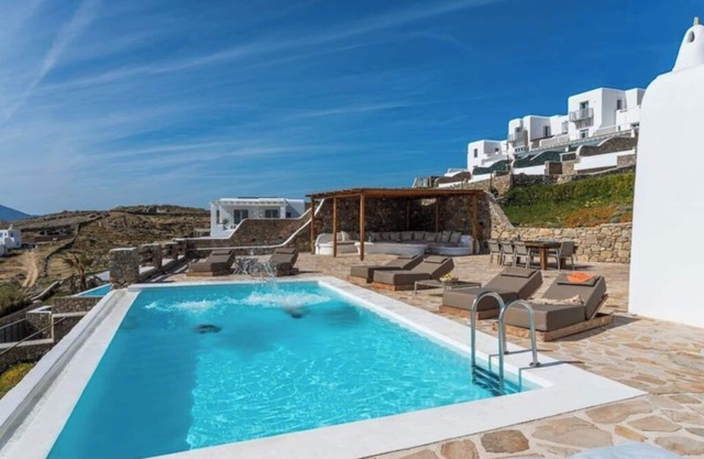BH372 - C - Villa Mykonos