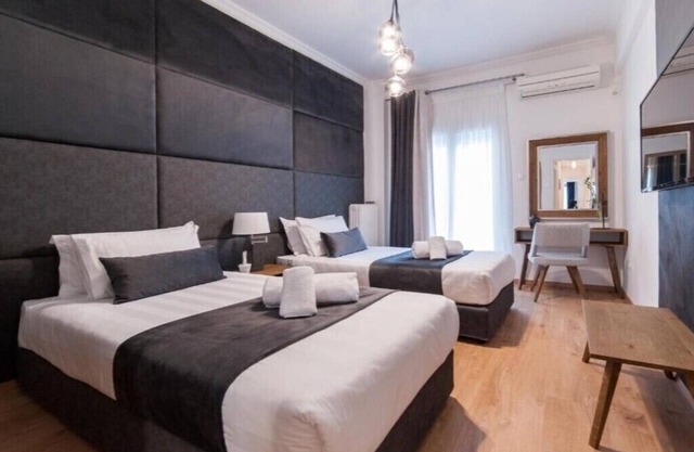 BHA039 - C - Apartment Athens