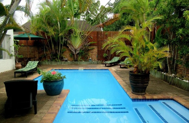 Bhangazi Lodge Bed & Breakfast