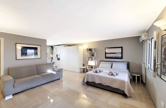 Bianca - Luxury Penthouse