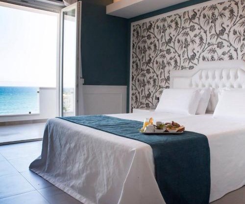 Bianco Riccio Suite Hotel