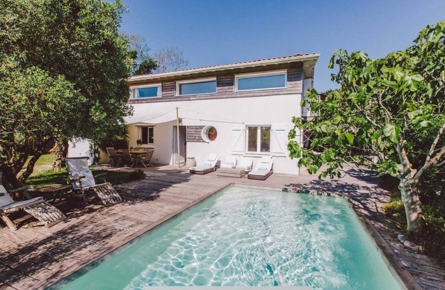 BIARRITZ/ANGLET VILLA beach heated pool calm furnished tourism 4 *