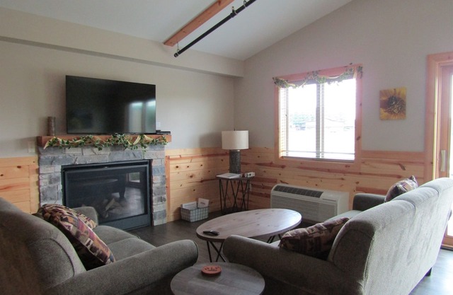 Bielfeldt Legacy Cabin 6