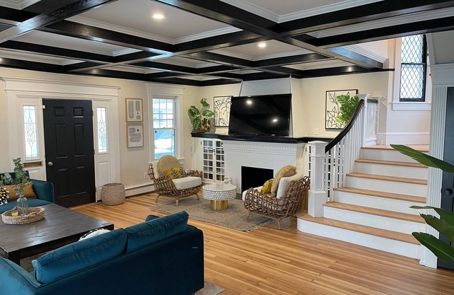 Big beautiful beach house - Sleeps up to 17 people