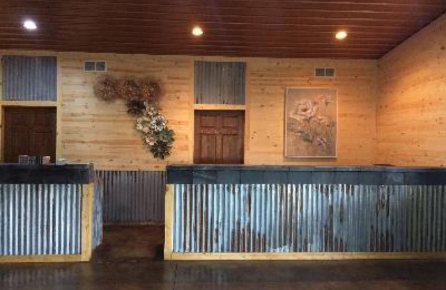 Big Horse Inn and Suites