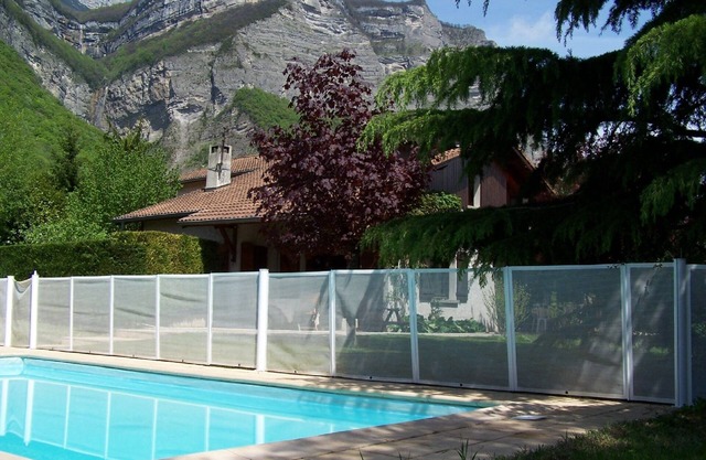 Big Pleasant House With Swimming Pool In The Heart Of Mountains
