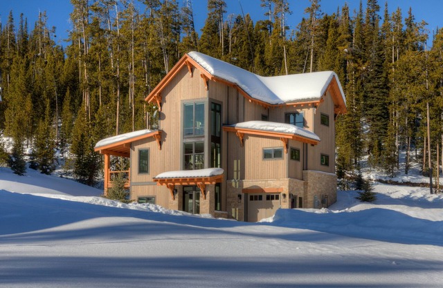 Big Sky Vacation Rentals: Homestead 8 Claim Jumper