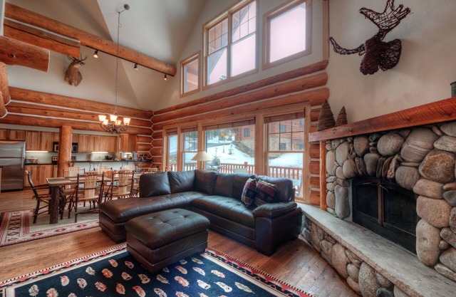 Big Sky Vacation Rentals: PR Rosebud 13