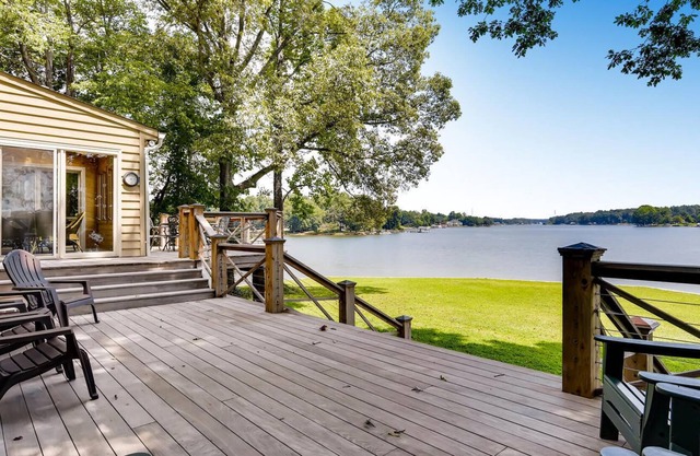 Big Water- Some of the BEST water views on Lake Norman!