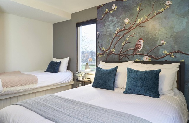 Bird's Nest Retreat: Haliburton Haven