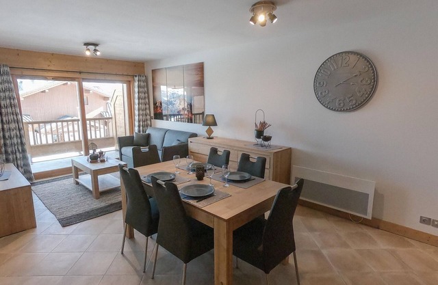 Bisanne 1500 - Apt 6 pers, 2 baths, pool, parking