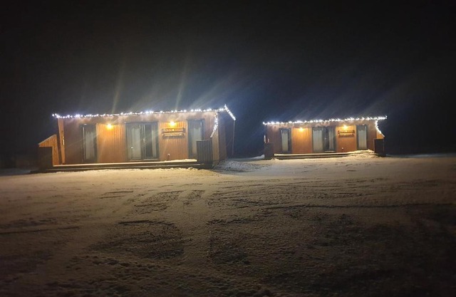 Black Beach Cottage Small