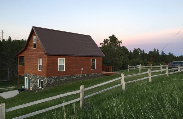 Black Hills Forest Edge Cabin