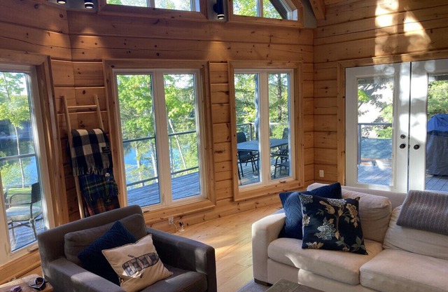 Blending Log Home Charm with Luxury Living