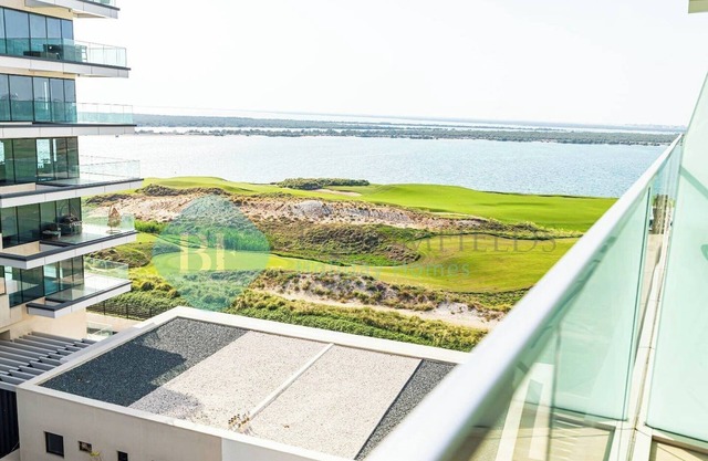 Bloomfields Mayan 3BR Beach Access Yas Island
