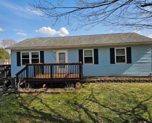 Blue Cottage with Game Room Deck & Hot Tub