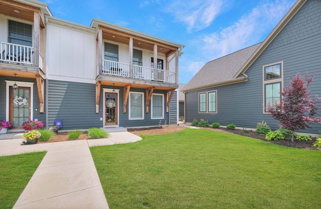Blue Dog Landing | 3 Bed, 3.5 Bath