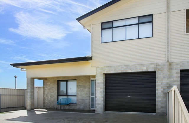 Blue Door Retreat - Excellent Off Peak Special! Nightly rates reduced!